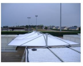 Préau 202m2 - 3 structures juxtaposées sur 4 poteaux_1