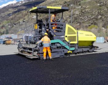 Aft 700-3 - Finisseur sur chenilles avec technologie avancée et options de règle à abraser_1