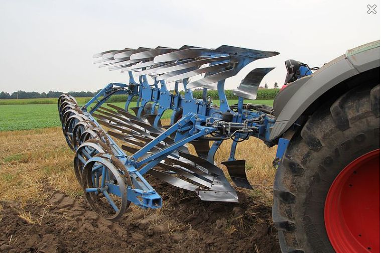 Rouleau plombeur adaptable pour un rappuyage régulier des sols