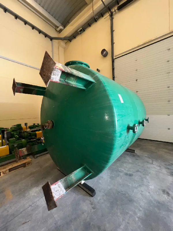 Reservoir fer d'occasion 12500 litres - référence : c8159_1