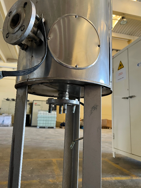 Cuve en acier inoxydable 49 litres d'occasion avec serpentin intérieur et isolation thermique - référence : c9981_1