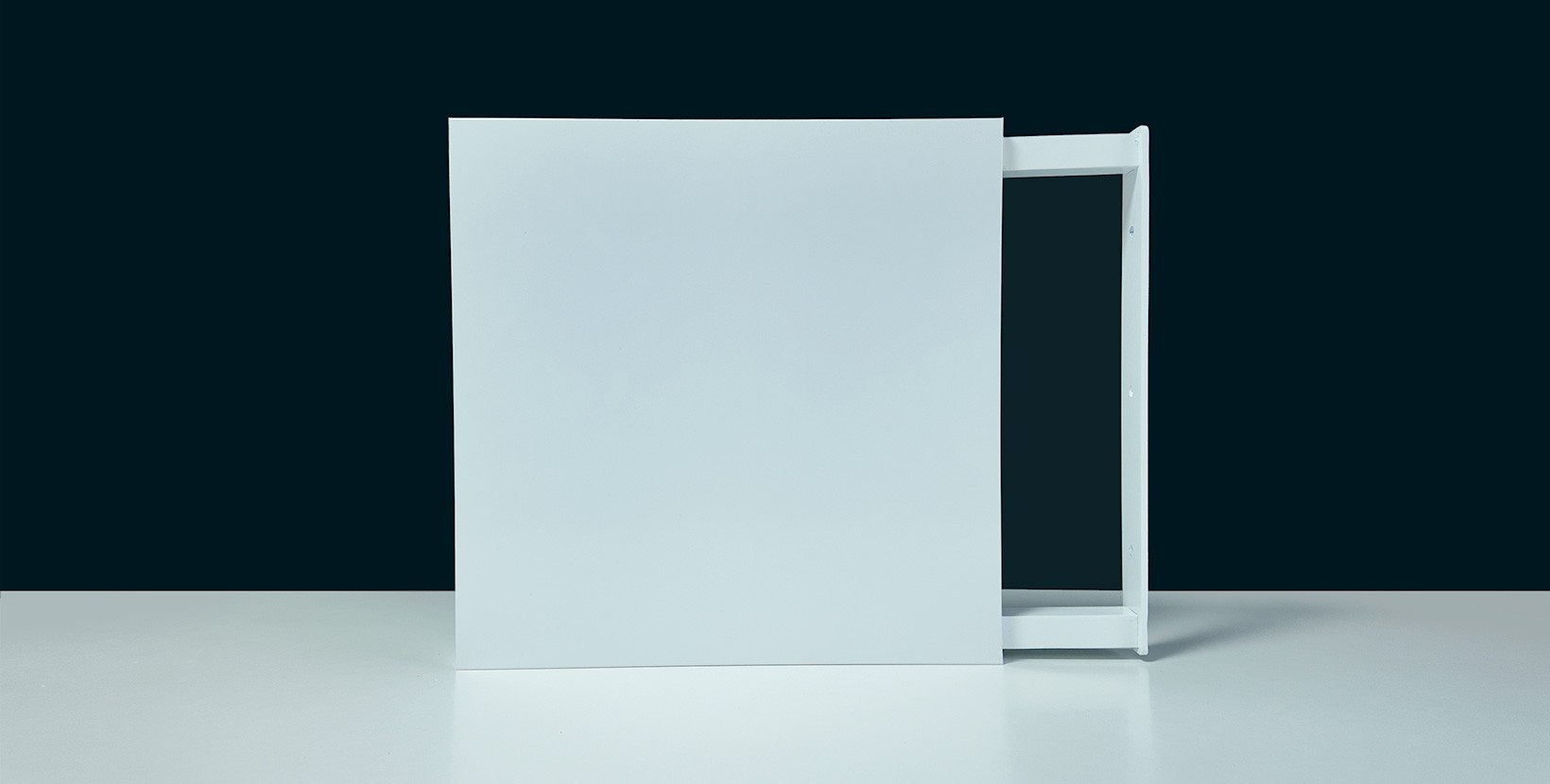 Enseigne drapeau caisson carrée en composite Dibond 3 mm avec supports en aluminium réglables_1