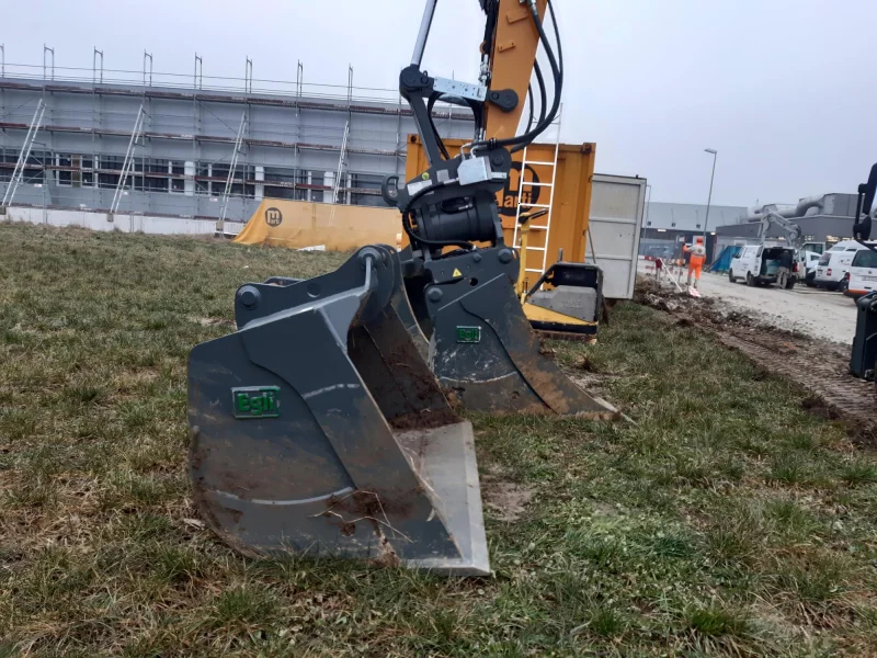 Godet de tranchée Egli - angle 15° pour construction de canalisations - 1.5 à 40 t_1