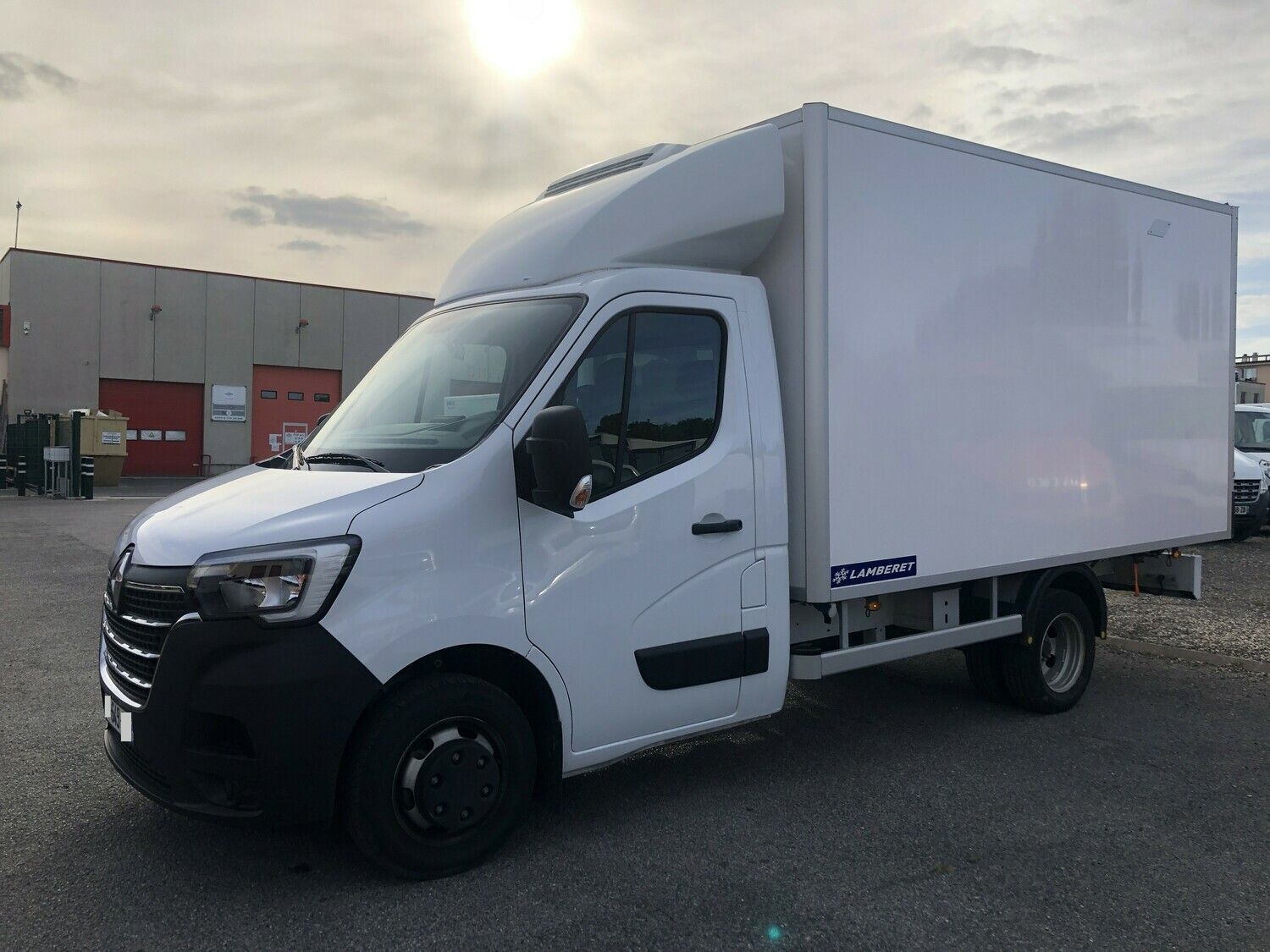 Renault master iii 2.3 dci 146 cv euro 6 frigorifique grand volume - 6 palettes_1