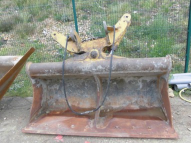 Godets pelles 18/24 t - terrassement et curage inclinable - attache Verachtert CW40S_1