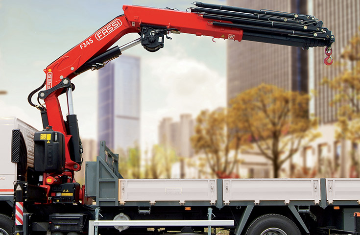 Grue auxiliaire Fassi F345A XE-Dynamic - Classe de levage 33,4 tm - Portée jusqu'à 26,70 m avec jib_1