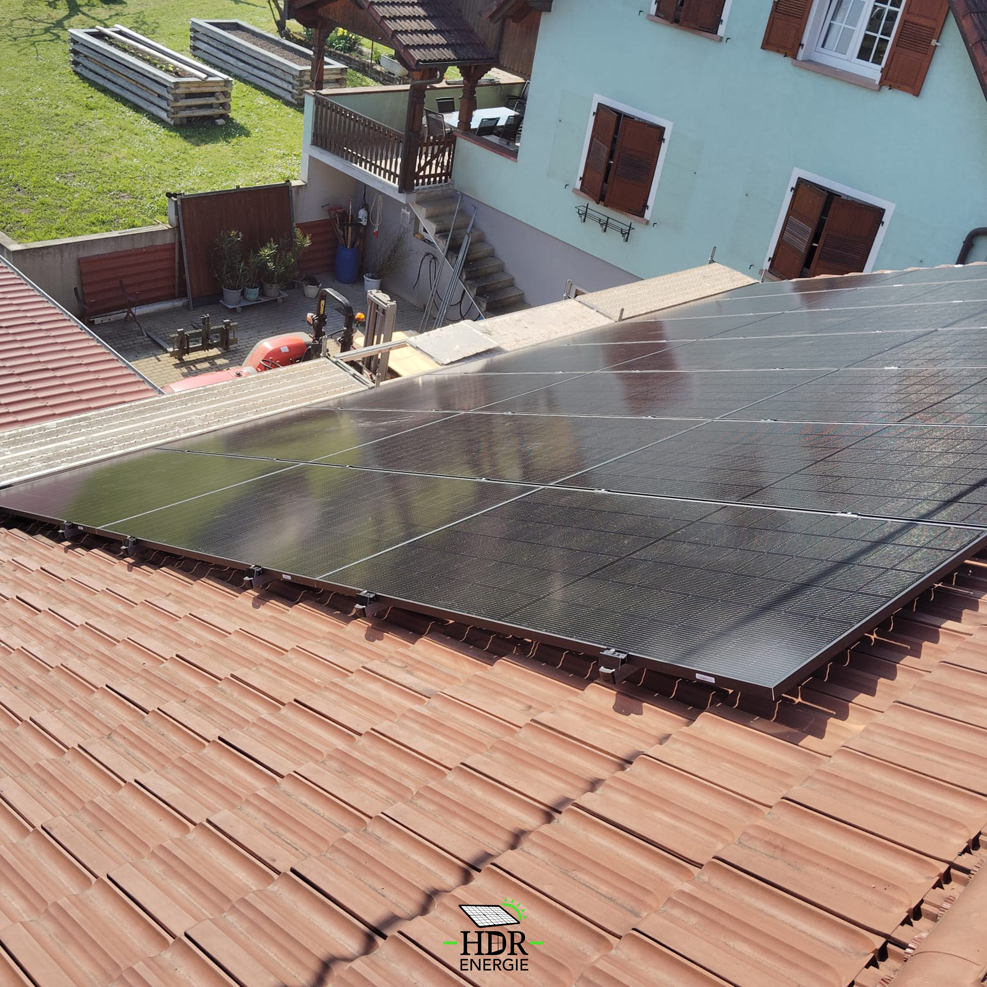 Panneau photovoltaïque sur toiture - 9.3 kWc_1