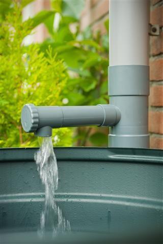 Collecteur d'eau de pluie à débit réglable - Ø8.5cm - Pour tuyau PVC Ø80mm - Référence 717616_1