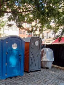 Urinoir autonome 4 places spécial évènement - 374L - 1250 utilisations_1