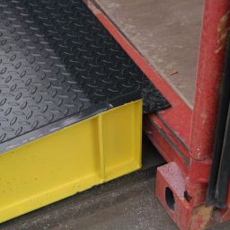 99-894 - rampe d'accès pour conteneur - kruizinga - capacité de charge 5000 kg_1