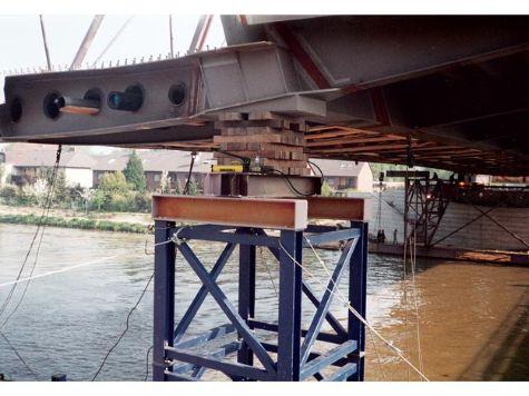 P77, Deux vitesse, Pompe hydraulique à main acier ULTIMA, 672 cm3 d'huile utile_1