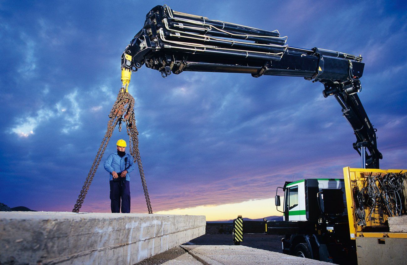 Grue auxiliaire Hiab XS 477 HiPro - portée hydraulique de 11 à 25,9 m - 44 tm avec commande à distance_1