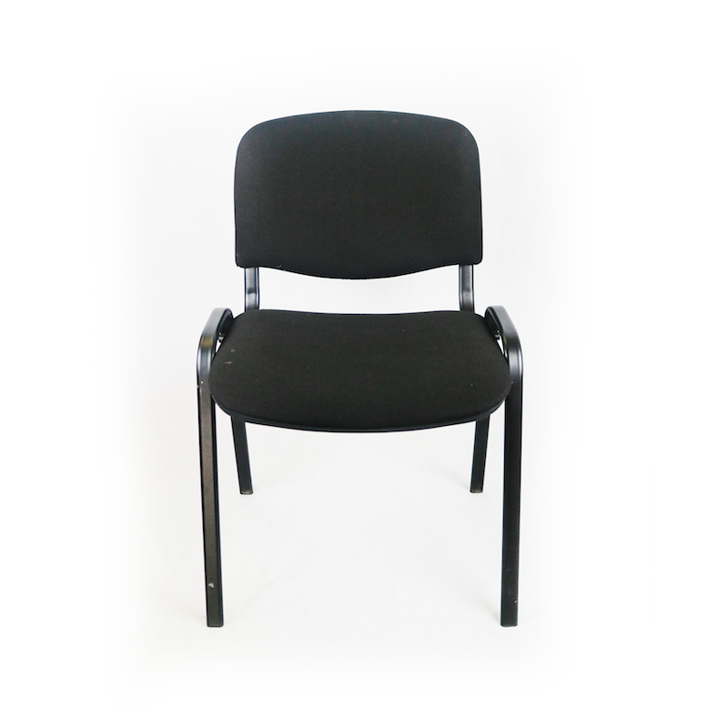 Chaise visiteur noir classique d'occasion - Pratique et résistante - Usage quotidien_1