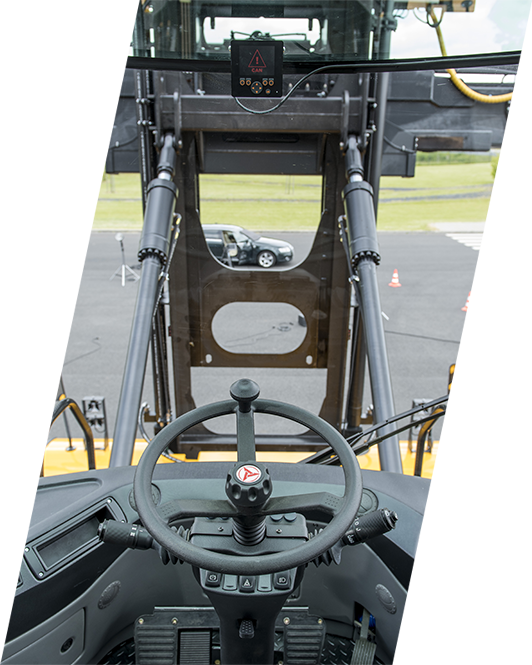 Chariot pour conteneurs vides SANY - performant et facile à maîtriser - moteur Volvo, technologie load-sensing_2