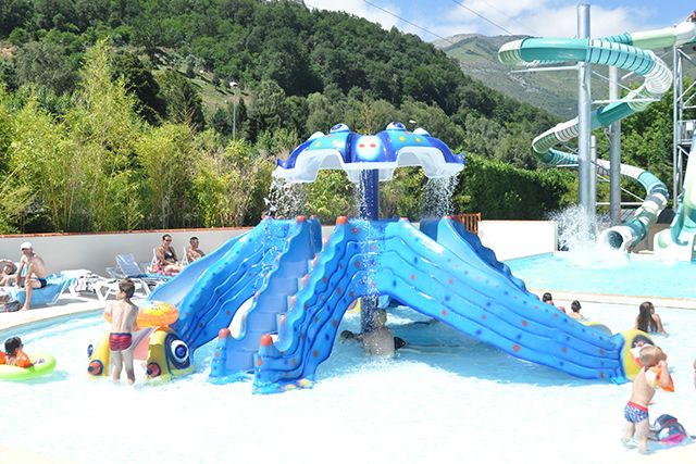 Pataugeoire : toboggan thème mer_1