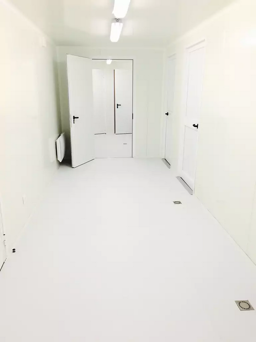 Conteneur laboratoire modulaire - Box’innov - robuste et isolé avec paillasse et sol résine_1