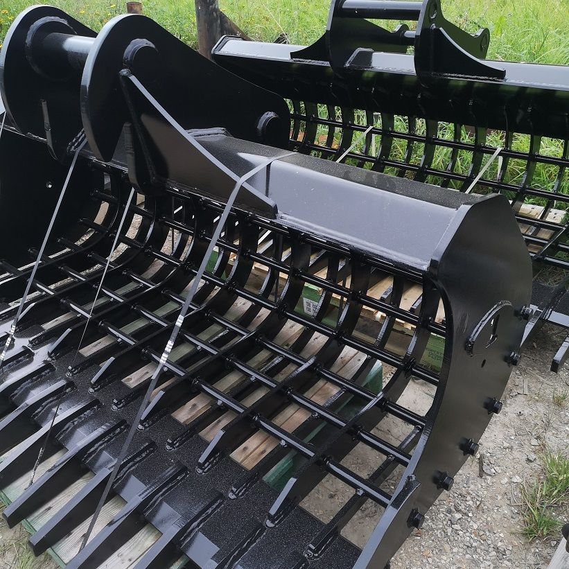 Godet claire-voie pour pelle 13 à 23 tonnes_1