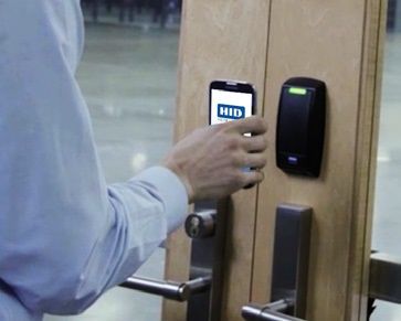 Système d’ouverture de porte par smartphone hid mobile access®_1