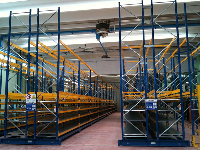 Rayonnages à palettes sur embases mobiles - stockage haute densité_1