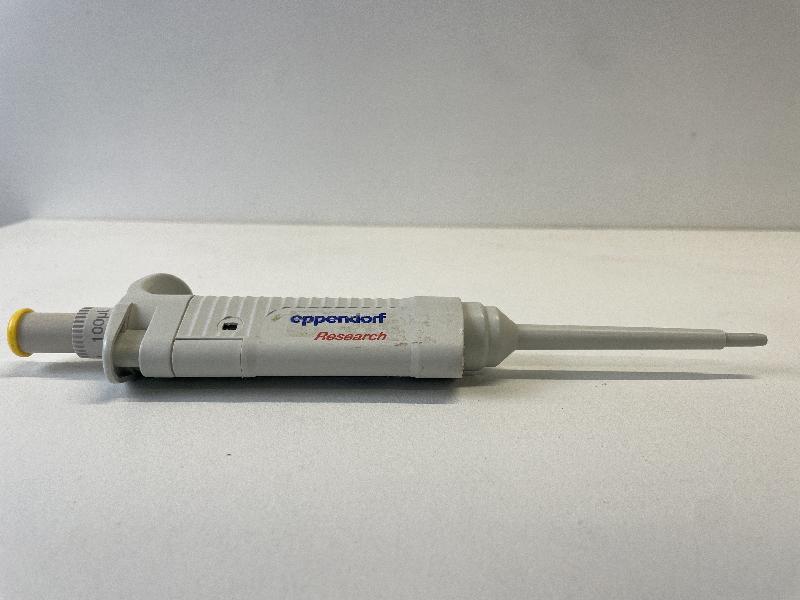 Micropipette monocanal Eppendorf Research | 10 - 100_1