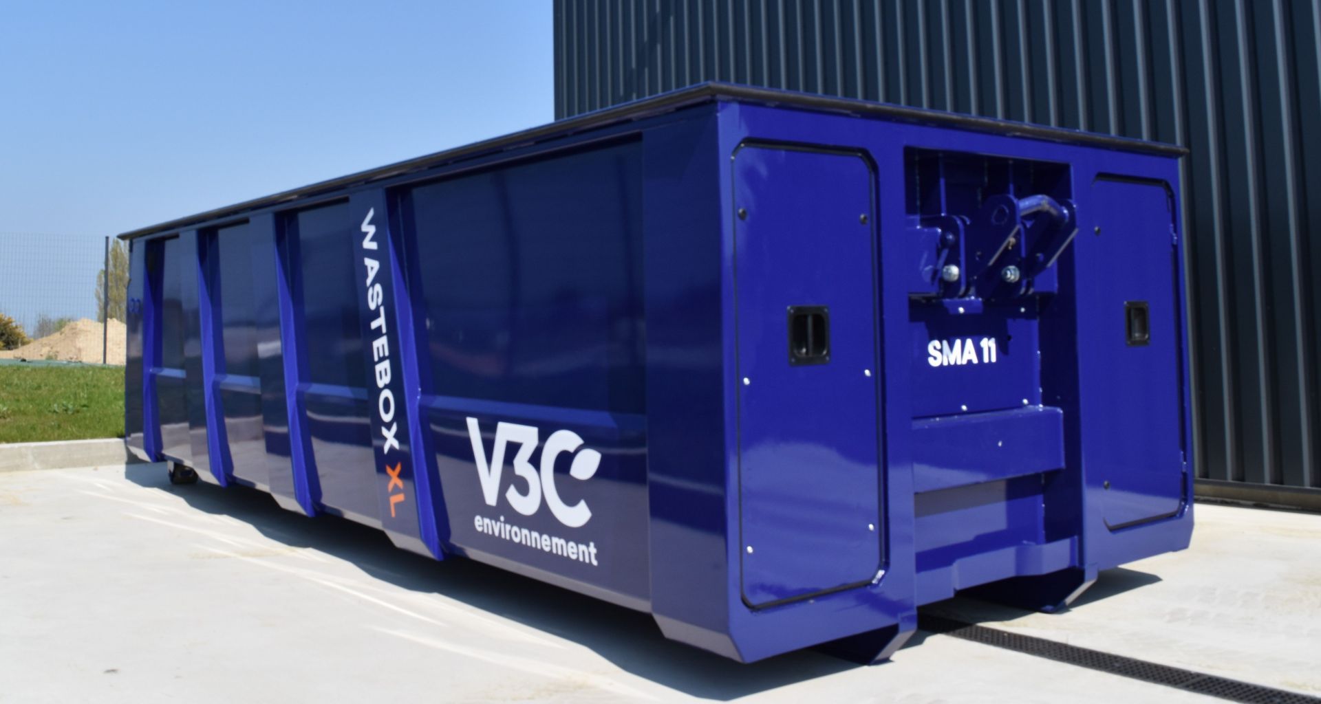 Compacteur pour déchets ménagers avec gestion automatisée du remplissage