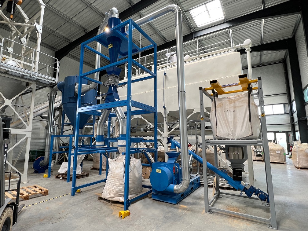 Unité de micronisation TBMI - système complet avec station de déchargement, microniseur MIC6 et double ensacheur_1