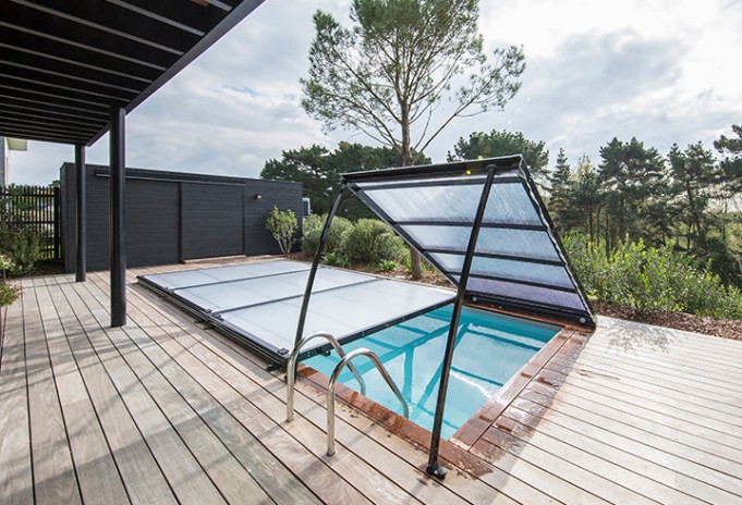 Abri piscine plat amovible manuel - Protection esthétique et sécurisée avec modules relevables et empilables_1