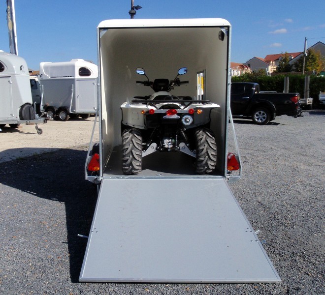 Remorque fermée Debon Cargo 1300 P2 pour transport de quad