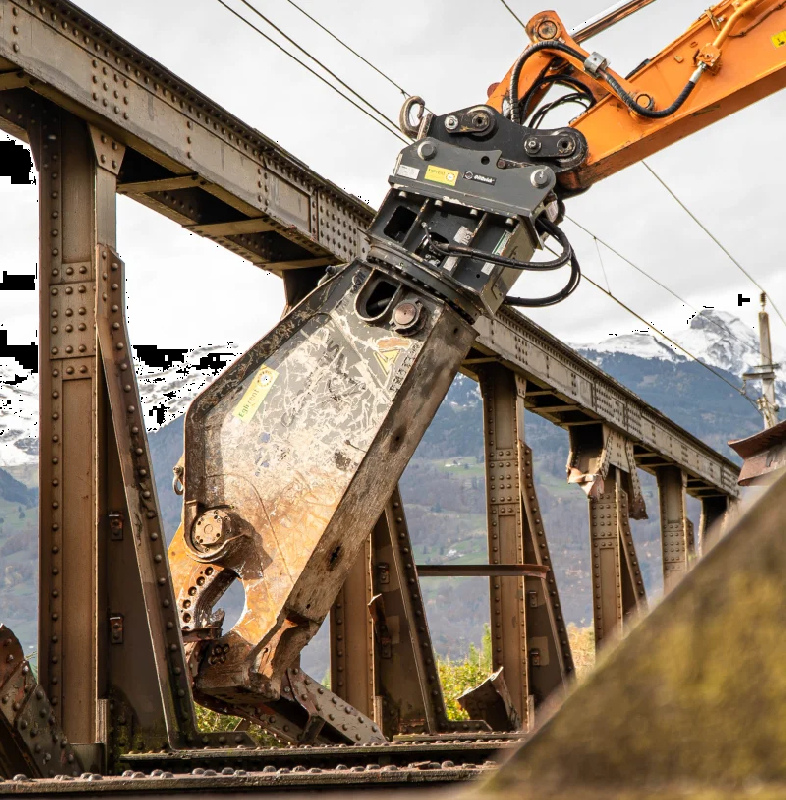 Cisaille à acier - mobile de prochaine génération - pour ferraille sur engins porteurs_1