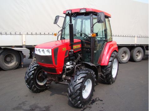 Tracteur agricole Belarus 622 - MTZ Belarus - puissance 46 kW (62,5 CV) - moteur Diesel Lombardini LDW 2204T_1