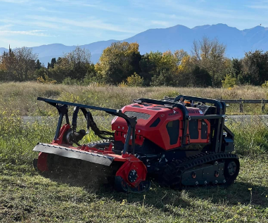 Robot debroussailleur à chenilles - RS50C+ et RS50VV - ROBOSLOPE - Moteur thermique Perkins - Pente 55°_1