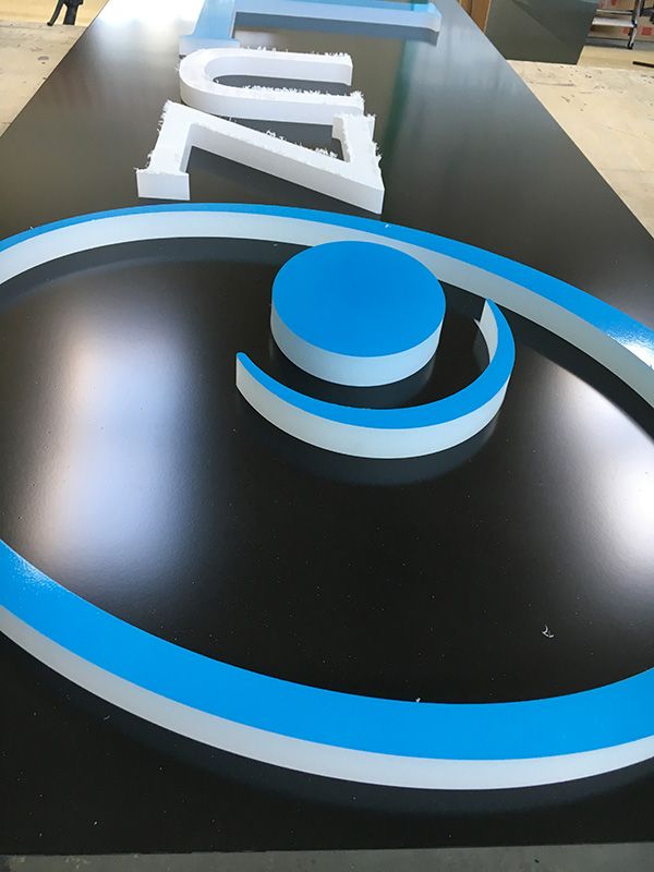 Caisson lumineux aluminium fraisé - Aztarna - avec ou sans lettres en relief et éclairage LED_1
