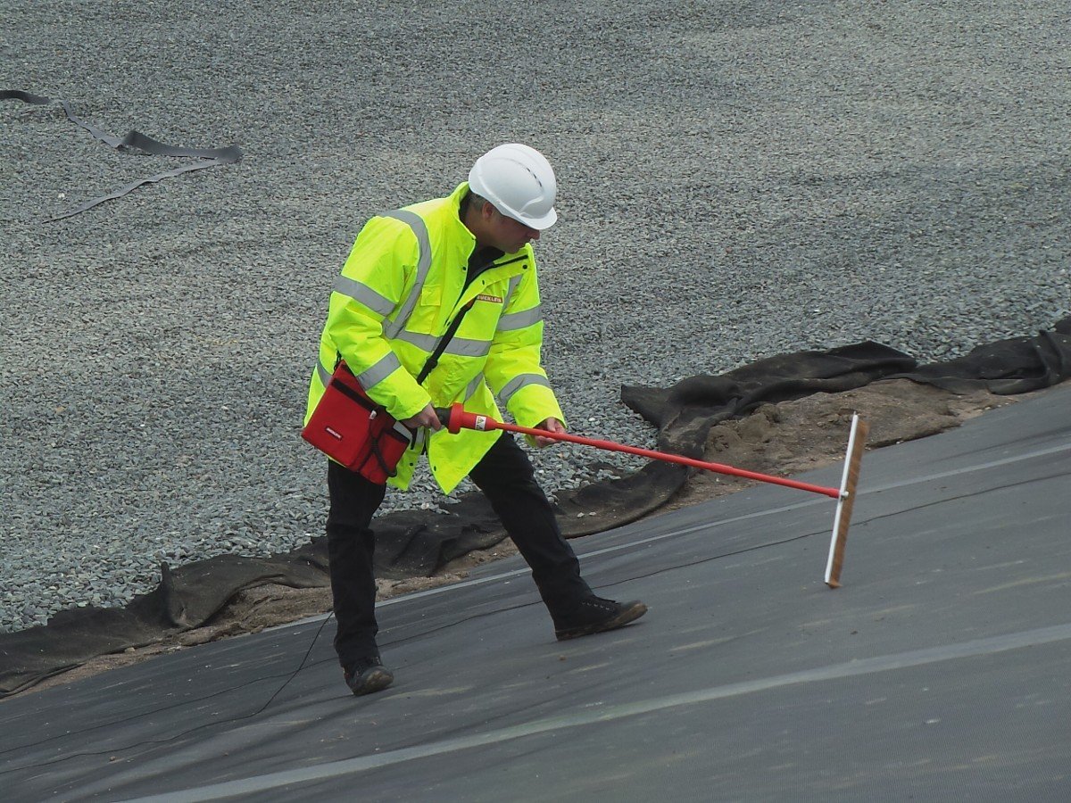 Détecteur de porosité DC haute tension, conçu pour tester les géomembranes - Geo Pro2_2