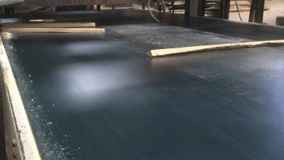 Bande transporteuse légère en PVC ou polyuréthane sur-mesure - Spécialiste MTCP - Installation agroalimentaire à Beaumont-le-Roger (27) près d'Évreux_1