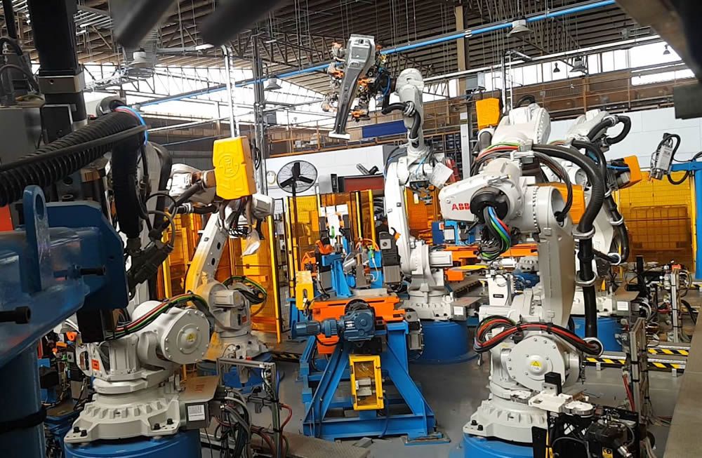 Biw - ligne d'assemblage - ingemat -  analyse et simulation robcad et de sertissage_1