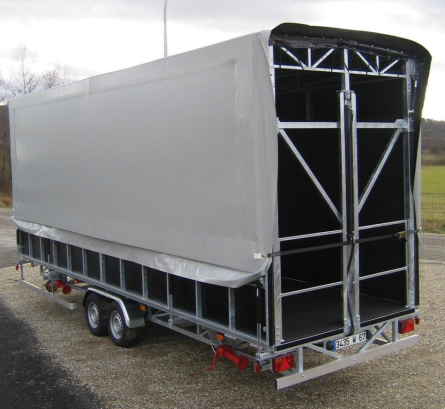 Podium passe partout 48 m² avec kit de bâche - EMS Stage 48_1