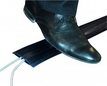 Goulotte de plancher 8 dimensions, coloris gris ou noir - Gamme BASEA_1