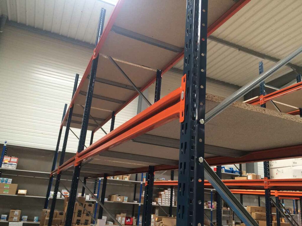 Rayonnage à lisses adapté au stockage manuel de produits mi-lourds_1