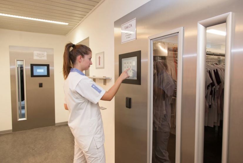 Vestiaire automatisé pour tenues professionnelles_1