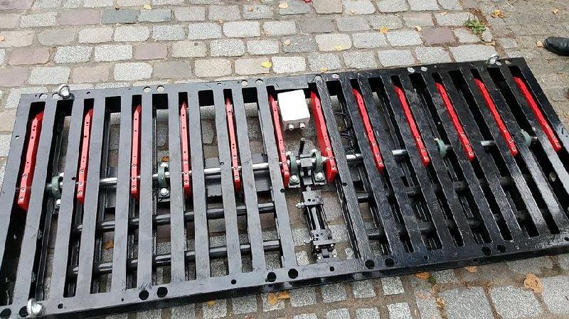 Herse anti-intrusion hydraulique pour stopper les véhicules