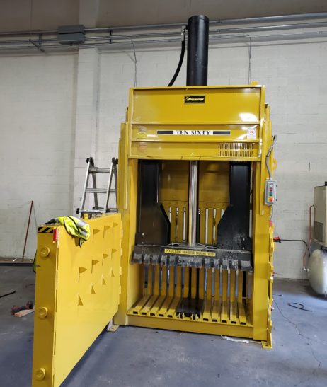 Presse verticale robuste T60XD - production de balles OCC de 1 500 lb en 45 minutes_1