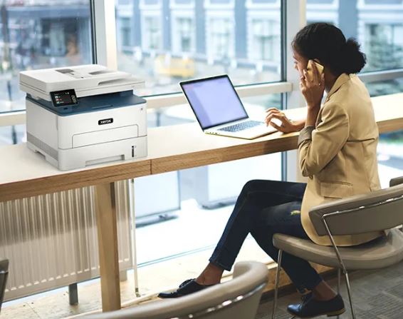 Imprimante multifonction noir et blanc compacte - Sécurité complète - Xerox B235_1