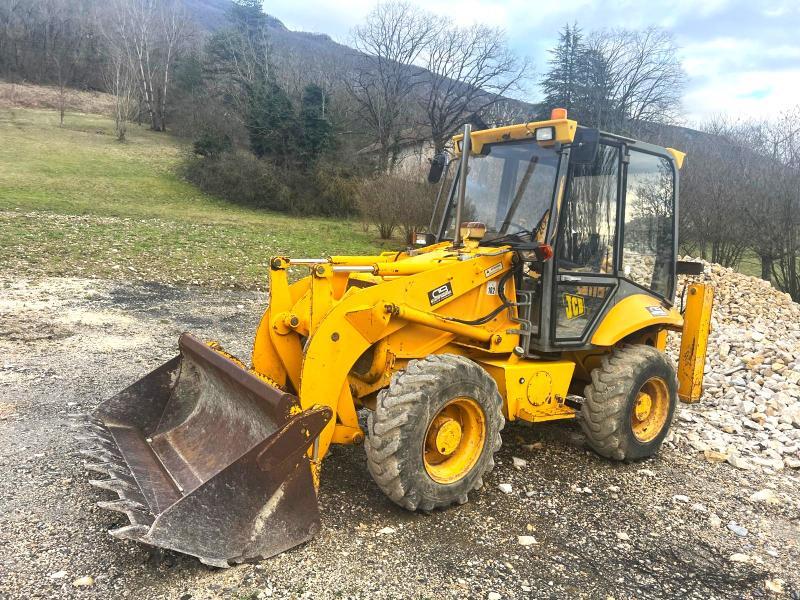 JCB 2CX Tractopelle_1