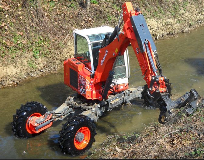 R55 big foot-forester 100hp pelle araignée_1