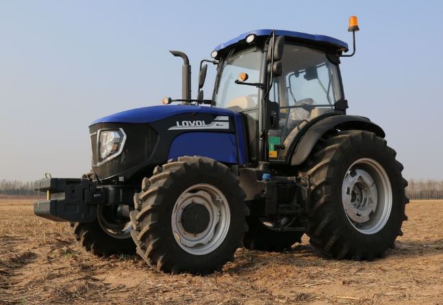 Tracteur 110cv équipé de 4 cylindres doosan d34 common rail - m1104_1