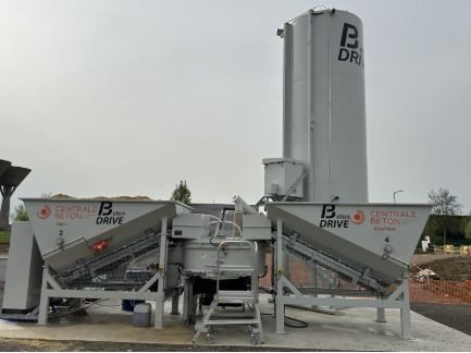 Distributeur de béton - Centrale à béton libre service automatique_1