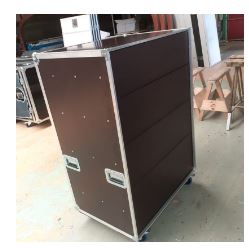 Malles de transport pour entrepôts, chantiers et zones d'expédition_1