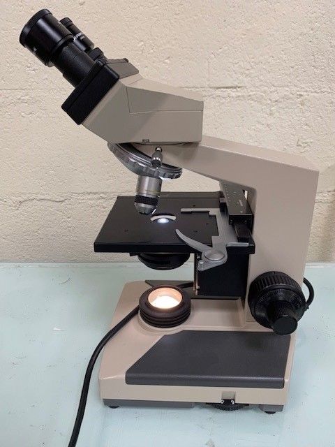 Microscope d'occasion de laboratoire pharmaceutique - Olympus CH-2 - Référence P2209-1899_1