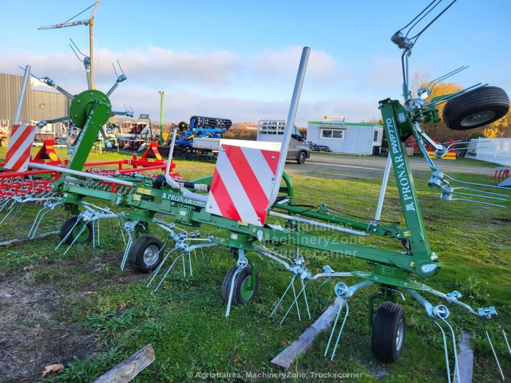 Faneur avec 6 toupies et 7 bras doubles dents - Pronar PWP770 - largeur 7,7 m, neuf 2022_1