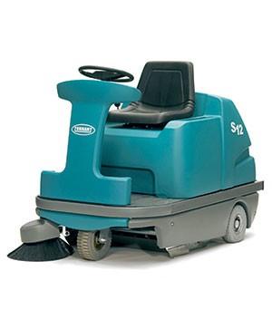 S12 Balayeuse TENNANT autoportée compacte_1